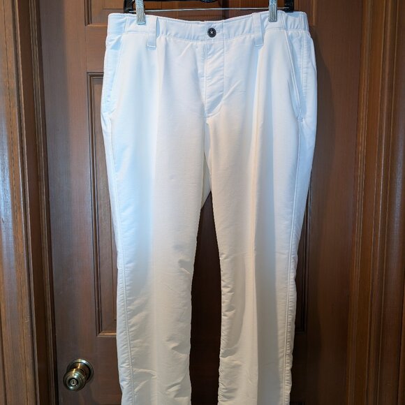Under Armour Men's Golf Active Pants size 34x30 EUC - Picture 1 of 3
